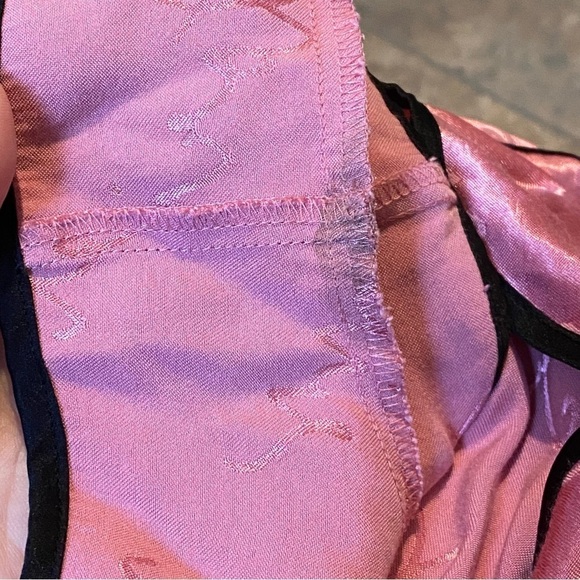 VICTORIA’S SECRET Women Pink All Over Print Sleepwear Romper Size Small - Picture 8 of 9